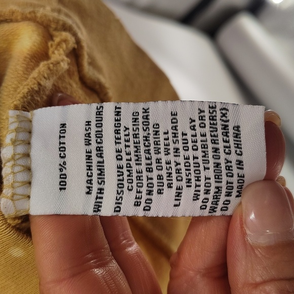 One24 Rags Western Graphic Crew neck Size Medium Bleach Dyed Yellow - Picture 3 of 4